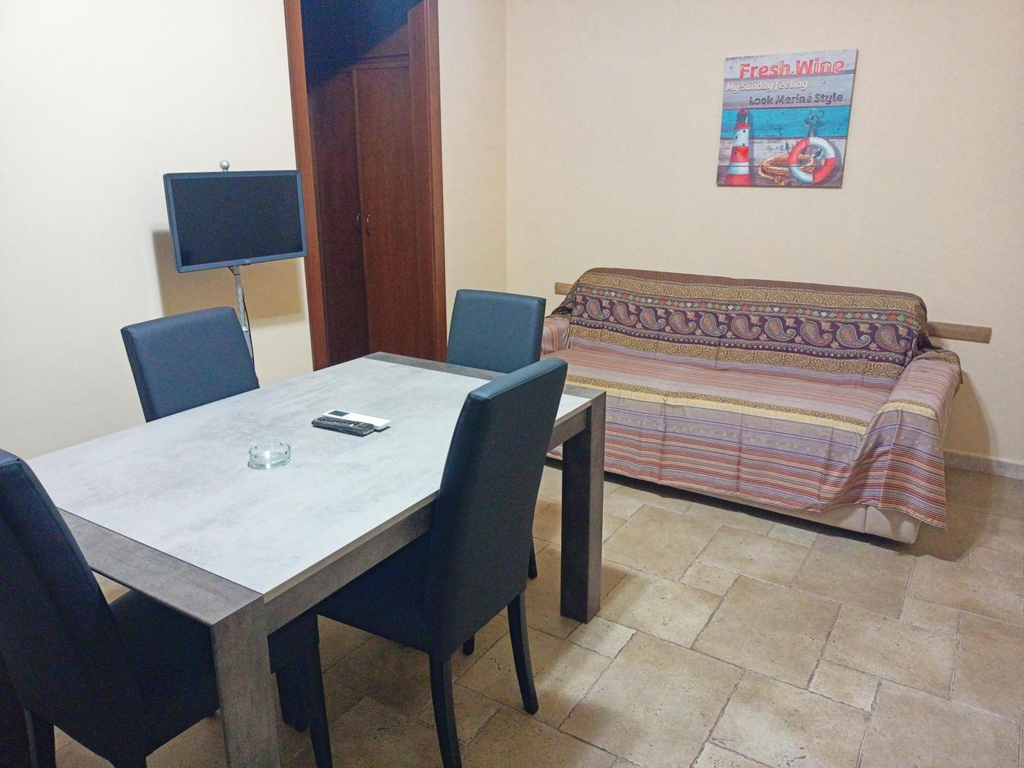 B&B Di Angela Scotellaro Palmariggi Ngoại thất bức ảnh